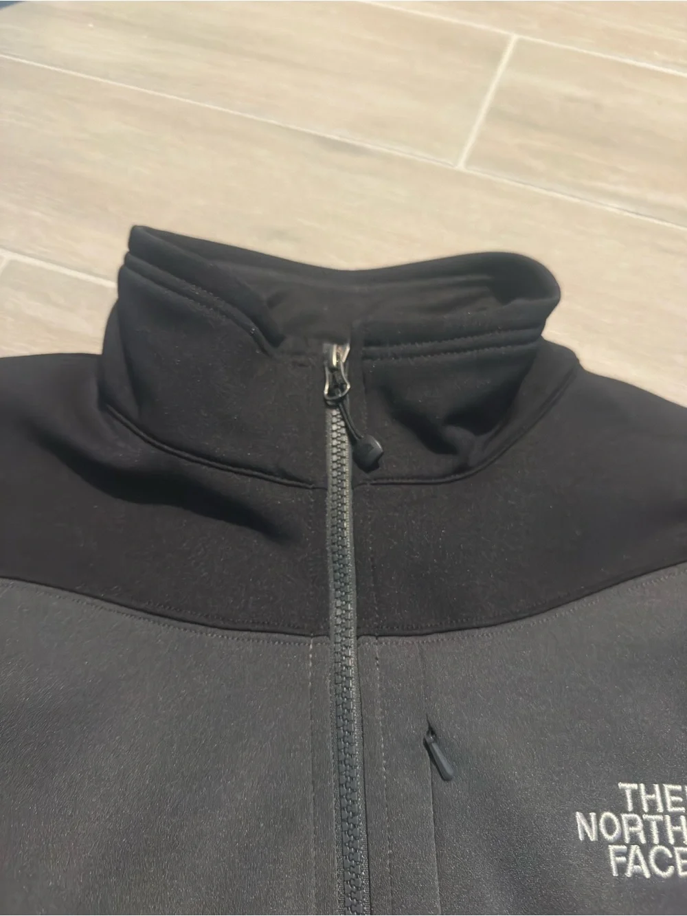The North Face Men's Black Lightweight Softshell TKA Jacket